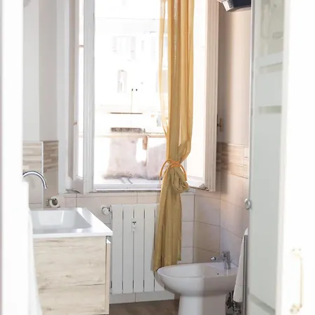 Domus Incantevole Vicino Colosseo Foro Διαμέρισμα Ρώμη