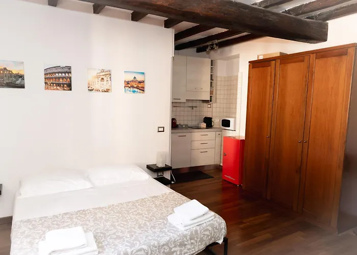 Domus Incantevole Vicino Colosseo Foro Lägenhet Rom