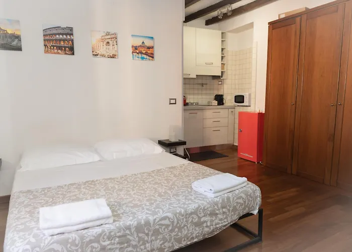 Domus Incantevole Vicino Colosseo Foro Rom